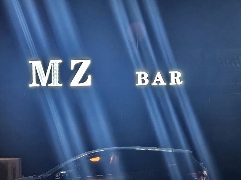 MZ BAR(파타야 최초 클럽식 BAR), Pattaya