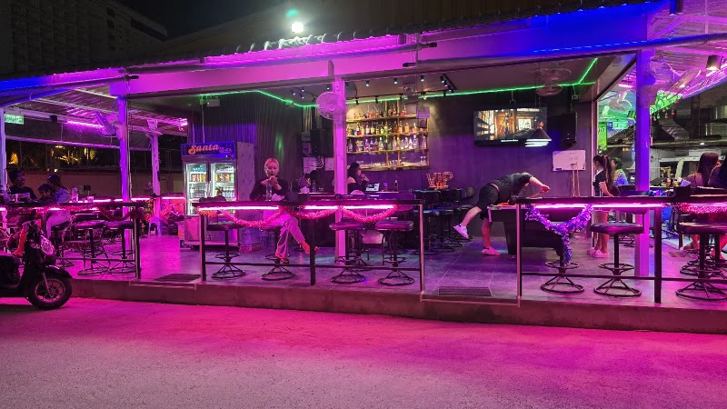 Santa bar Pattaya, Pattaya