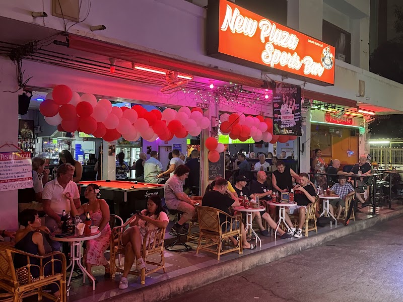 New Plaza Sports Bar, Soi 8