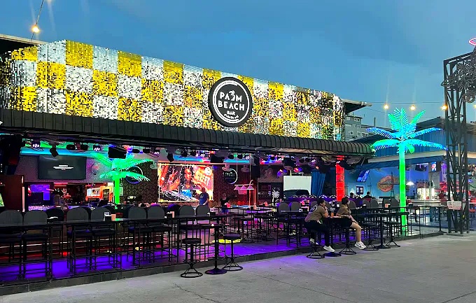 Palm Beach Bar Tree Town Pattaya, Soi Buakhao