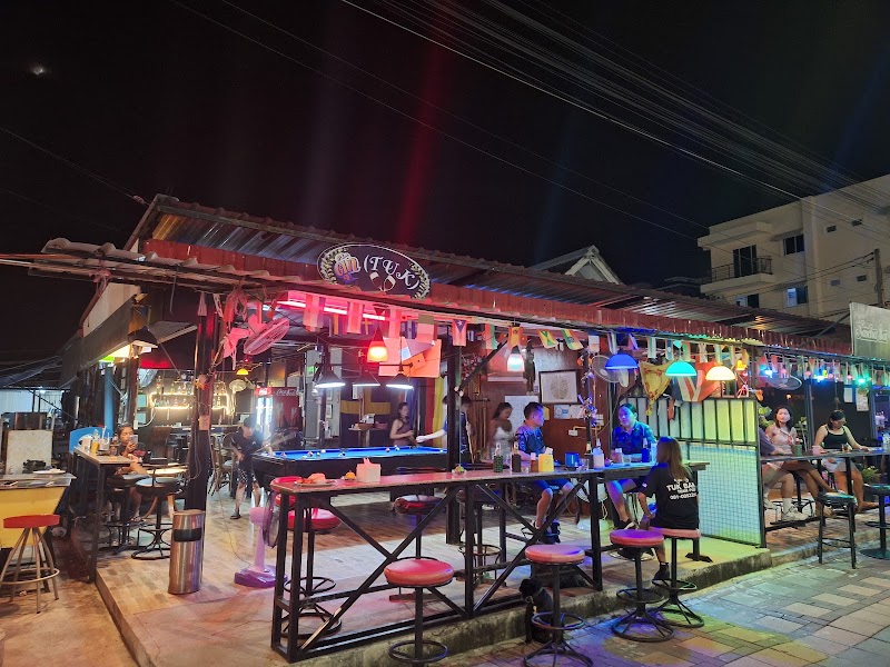 Tuk bar, 2nd Road