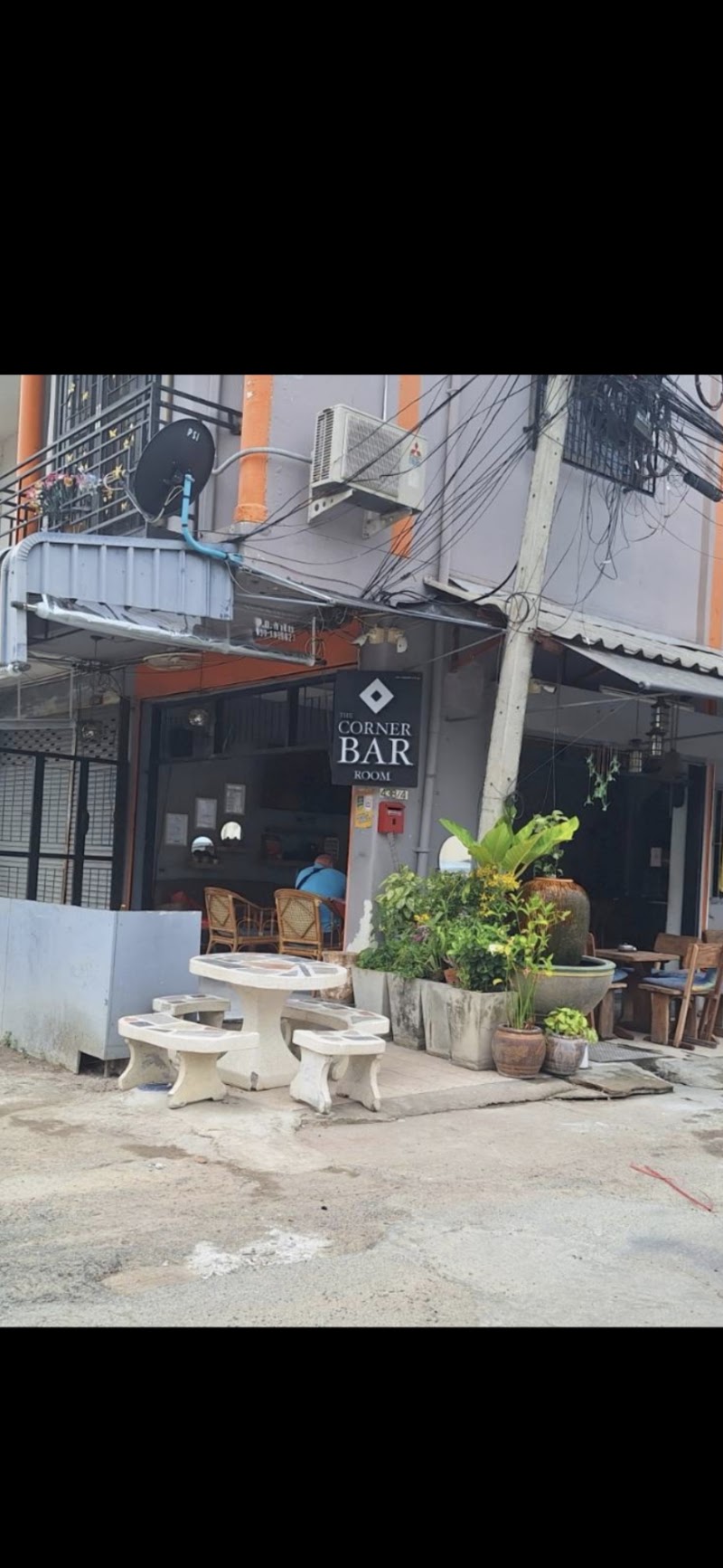 The Corner Bar, Soi 2