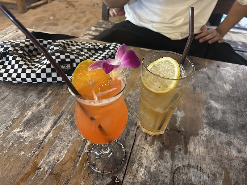 GREEN GENIE BEACH BAR, Pattaya