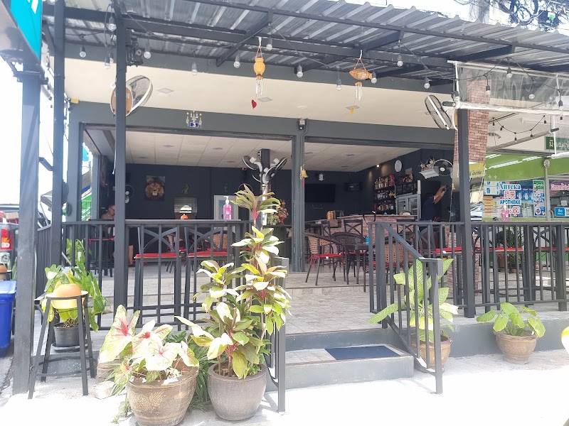 Corner Bar Khao Talo, Pattaya