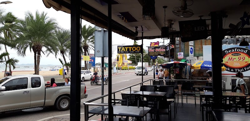 Lovely Corner, Beach Road