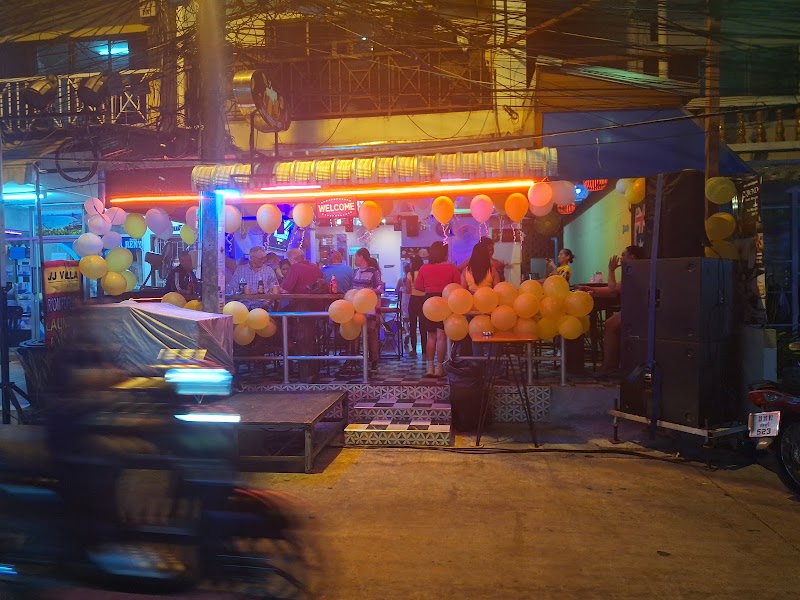 99 Million Bar, Central Pattaya