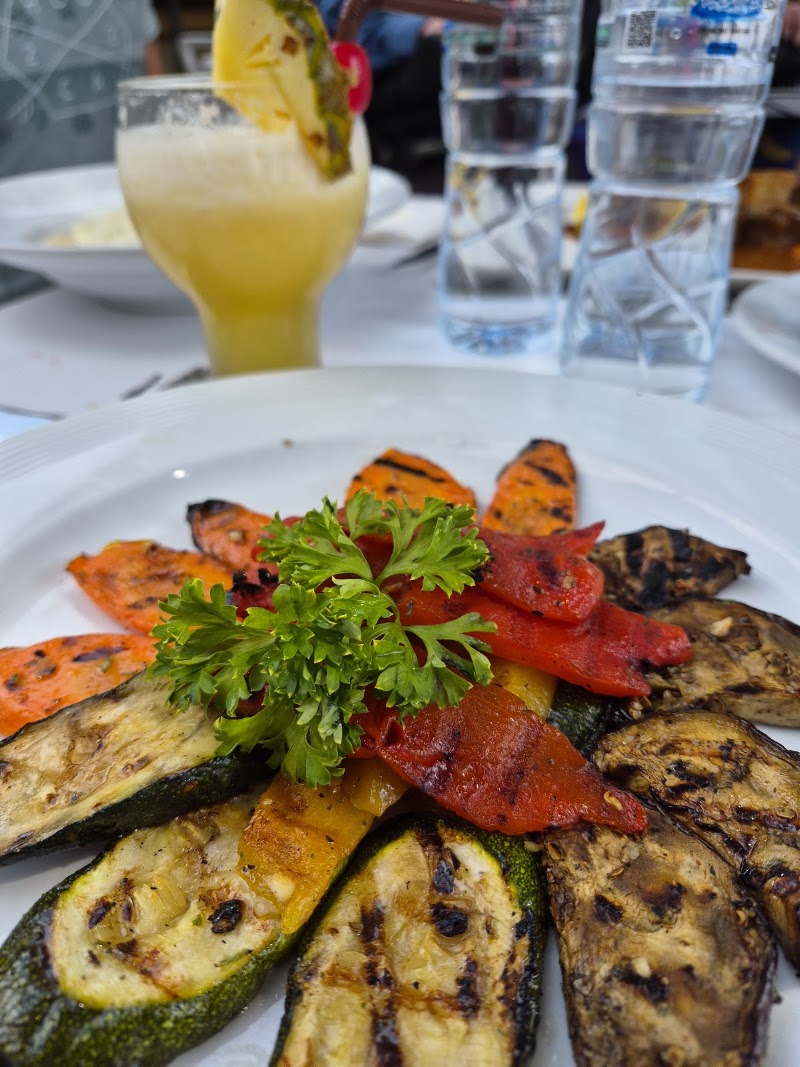 Caesar's Bar, Pattaya
