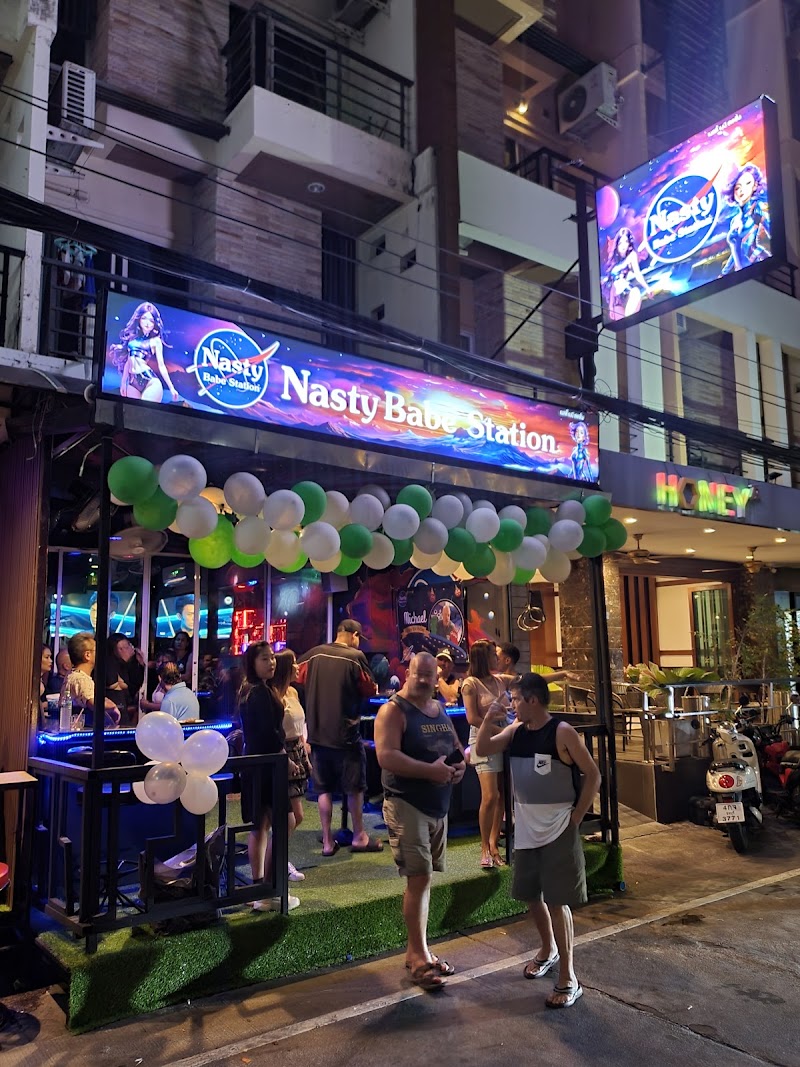 Nasty Babe Station, Soi Buakhao