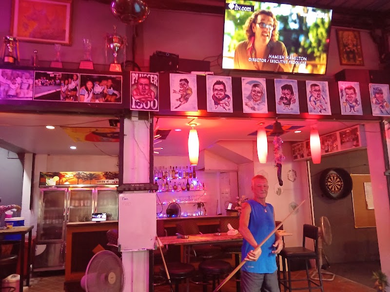 Shoot​ pool​ bar, Soi Buakhao