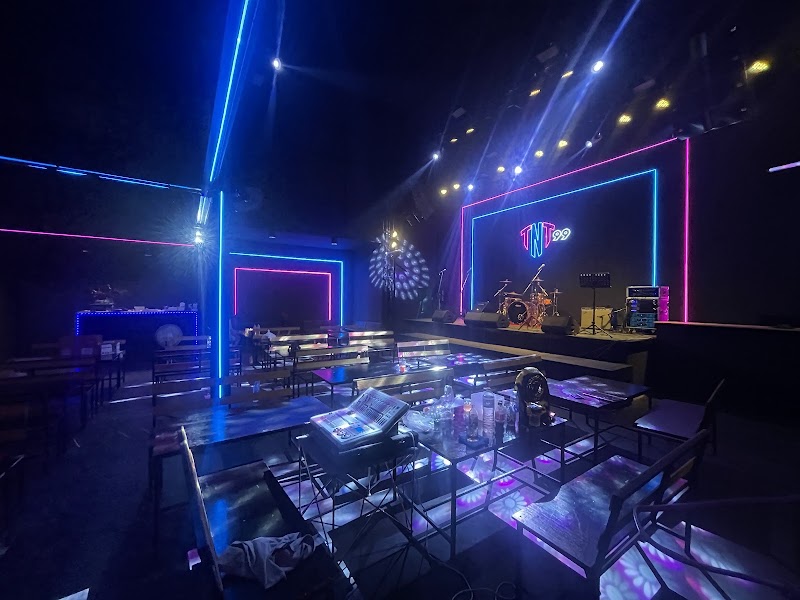TNT99 Club, Soi Buakhao