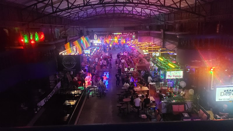 Jomtien Complex Walking Street - จอมเทียนคอมเพล็กซ์, Pattaya