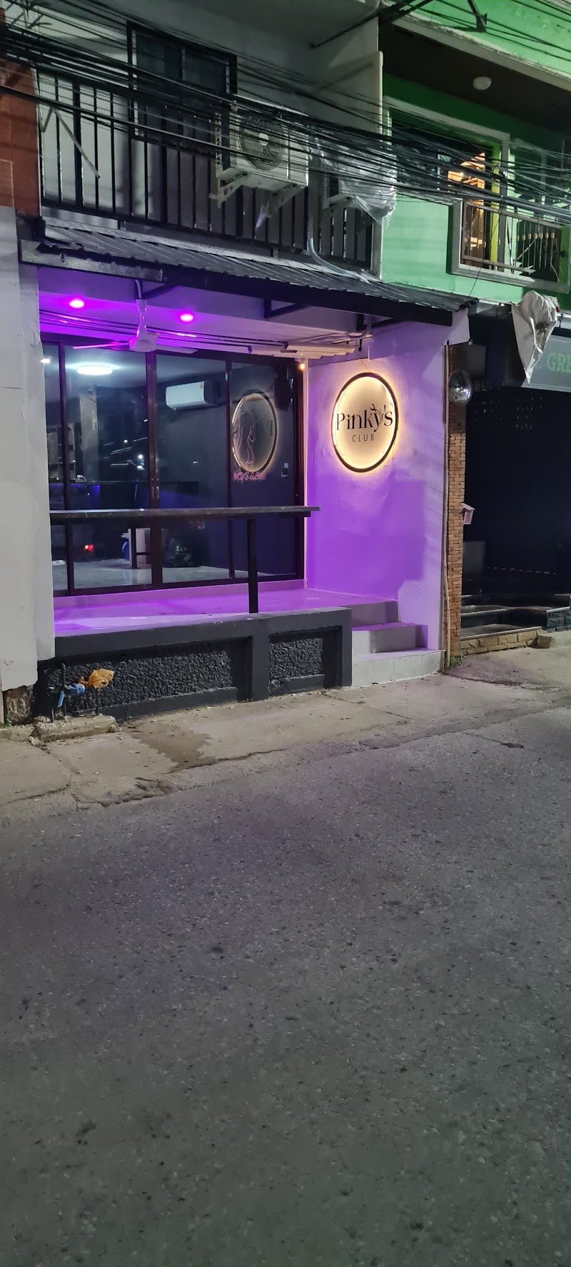 Pinky's Gents Club, Soi Buakhao