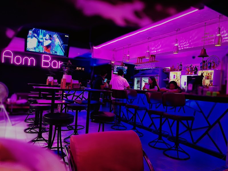 Aom bar pattaya, Pattaya